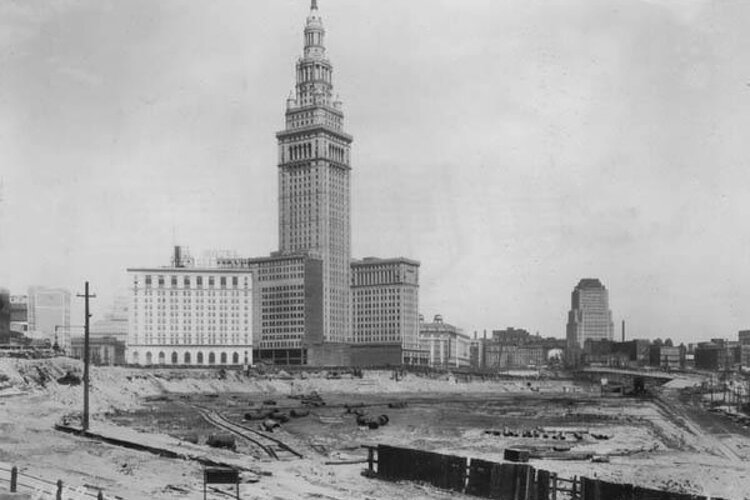 Looking east at the Terminal Tower from the Erie Railroad Passenger Station in 1928