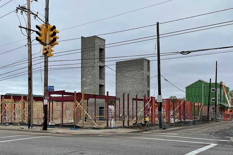 5115 The Rising apartment homes under construction